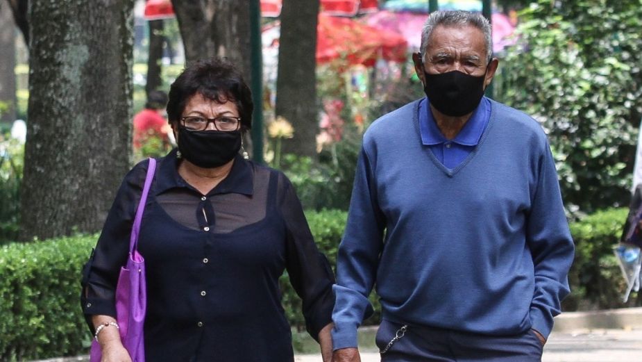 Pensionados del IMSS podrán cobrar su pago a partir del lunes 4 de enero