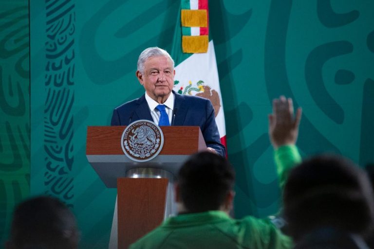 Usan caso Salgado para atacarnos: AMLO